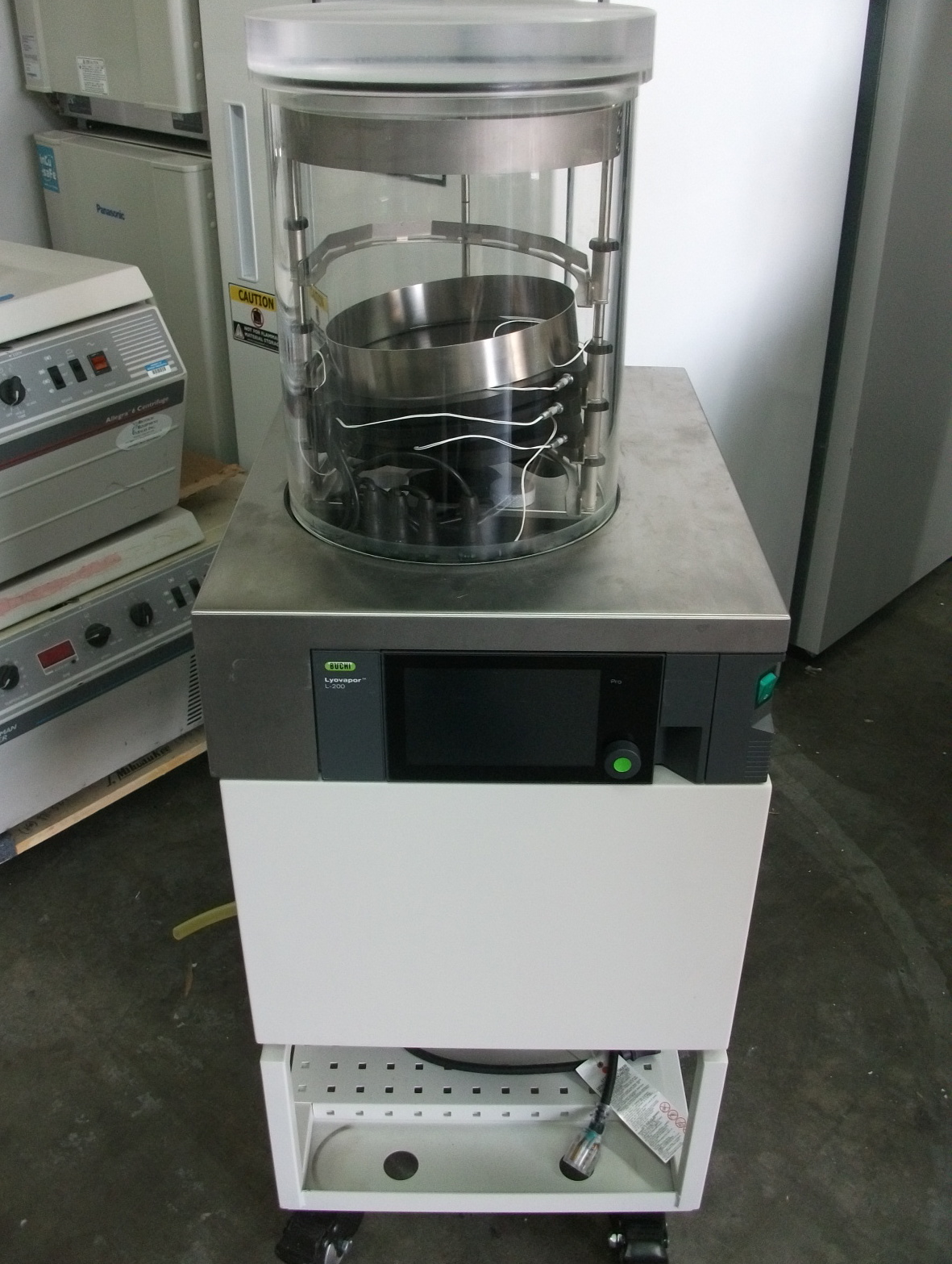 Freeze Dryers/Lyophilizers: Buchi Lyovapor L-200 Freeze Dryer with Pump